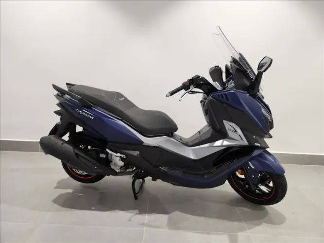 Dafra Cruisym 300