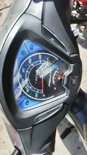 Vendo Honda Biz 110 ano 2024 muito nova