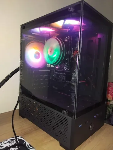 Vendo PC - jogos e estudos