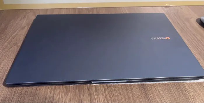 Notebook Samsung Book4