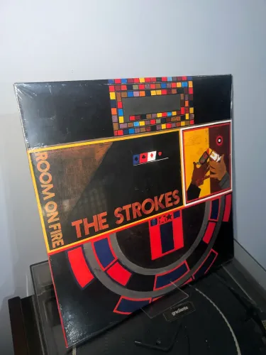 LP - THE STROKES - ROOM OF FIRE - NOVO - IMPORTADO - LACRADO 