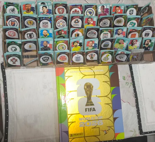 ÁLBUM DOURADO DA COPA DO MUNDO 2026 COMPLETO