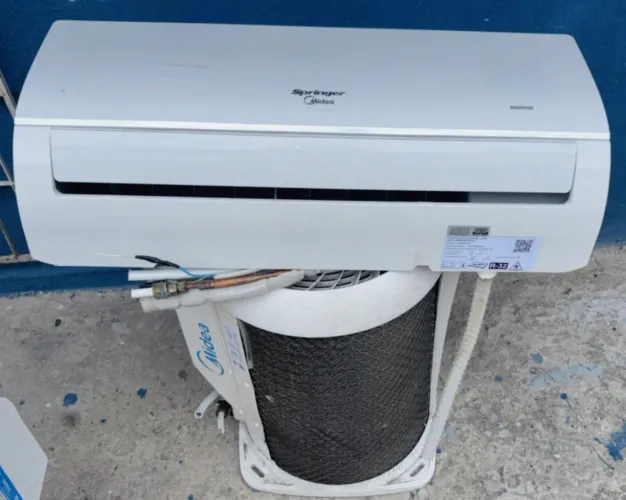Ar-Condicionado Springer Midea Inverter 9.000 BTUs à Venda