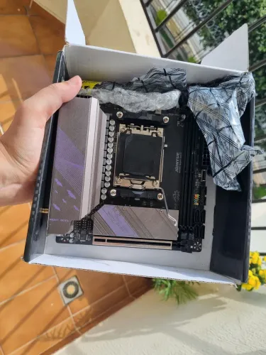 Placa mae ITX i650B Night Devil