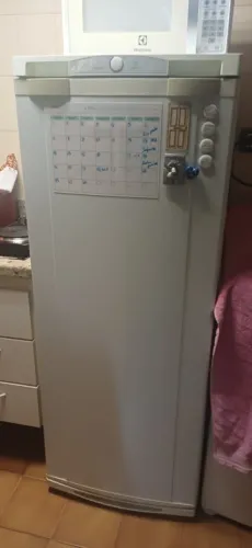 Geladeira Defrost Continental 252l