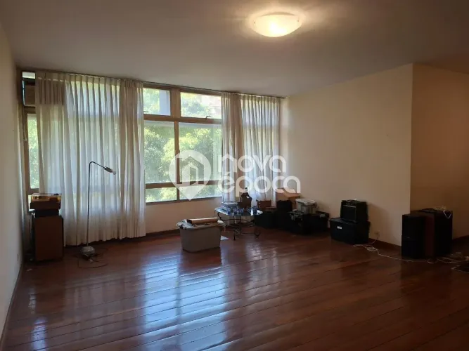 Leblon | Apartamento 4 quartos, sendo 1 suite