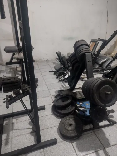 Vendo maquinário completo de musculação 