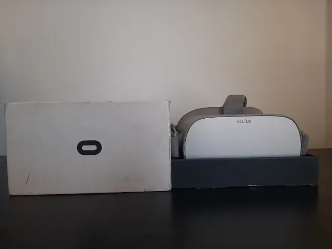 Oculus Go Standalone + Controle na Caixa original