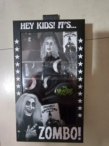 VENDO BONECO ZOMBO (NECA) - NOVO, LACRADO E PRONTO PARA GANHAR UMA NOVA CASA!