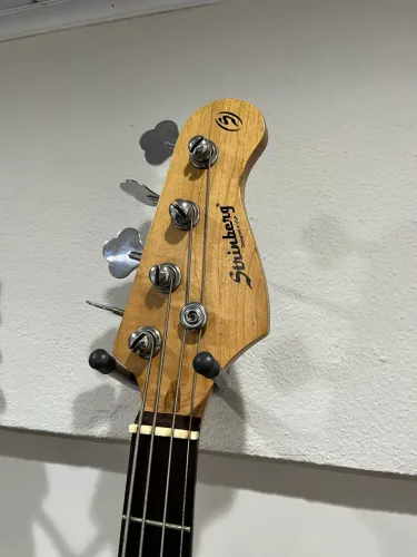 Baixo strinberg ativo Music man