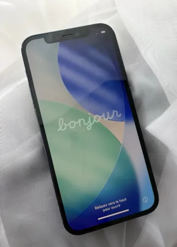 iPhone 12 | 64 GB | 79% Saúde da Bateria