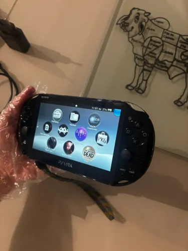 Ps vita slim 2000 desbloqueado 128gb