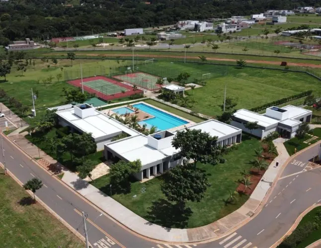 Lote plano bem localizado no Terras alpha 2 com 300,31m² de área - Senador Canedo