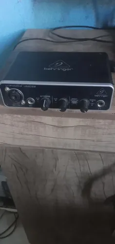 Interface de Audio Behringer UMC22