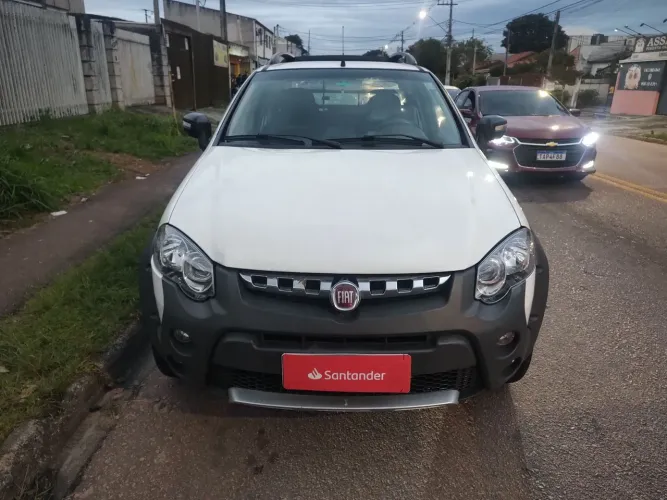 Fiat Strada Adventure1.8/ 1.8 Locker Flex CD 2013