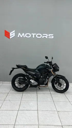 Promoção imperdível!! FZ25 2024 19.545 km único dono esmotors!