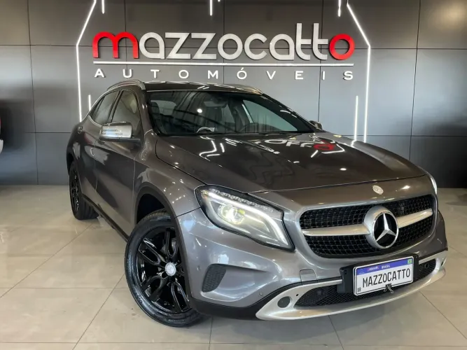 Mercedes-Benz GLA 200 Vision 1.6/1.6 TB 16V Flex Aut. 2015