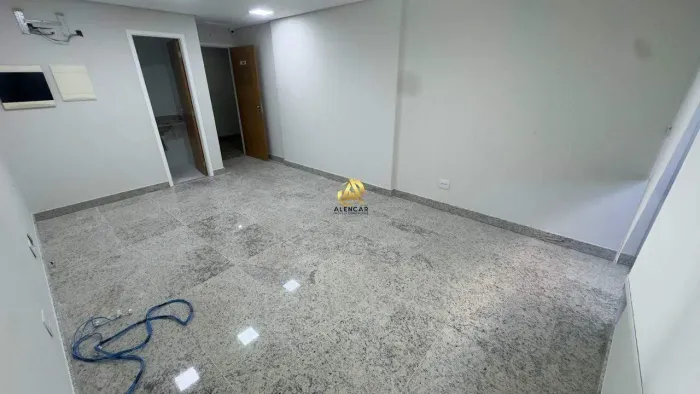 Sala Comercial Cerca de 30m² na Praia da Costa Localização Estratégica