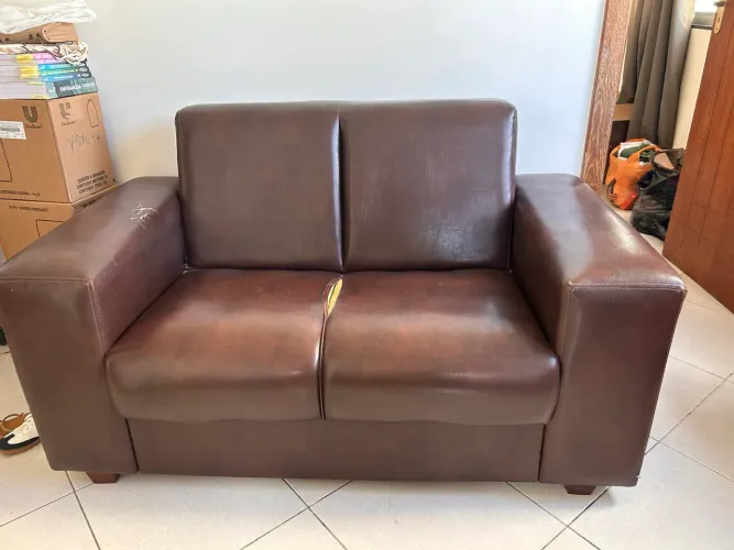 Sofá dois lugares
