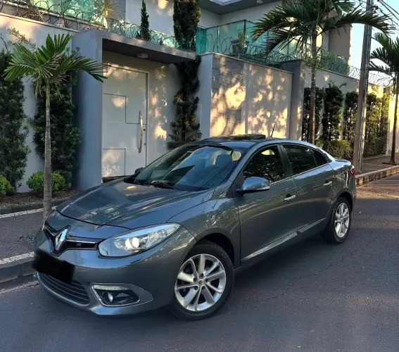 Renault Fluence Sedan Privilège 2.0 16V Flex AUT 2015