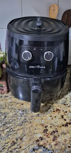 Airfryer Britânia 6 Litros com defeito