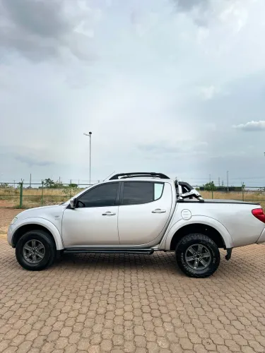 Mitsubishi L200 Triton HPE 3.5 CD V6 24V Flex Aut. 2010