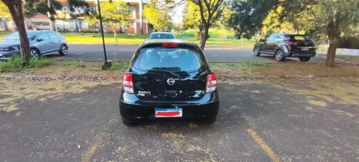 Nissan March 1.0 16V Flex Fuel 5P 2013