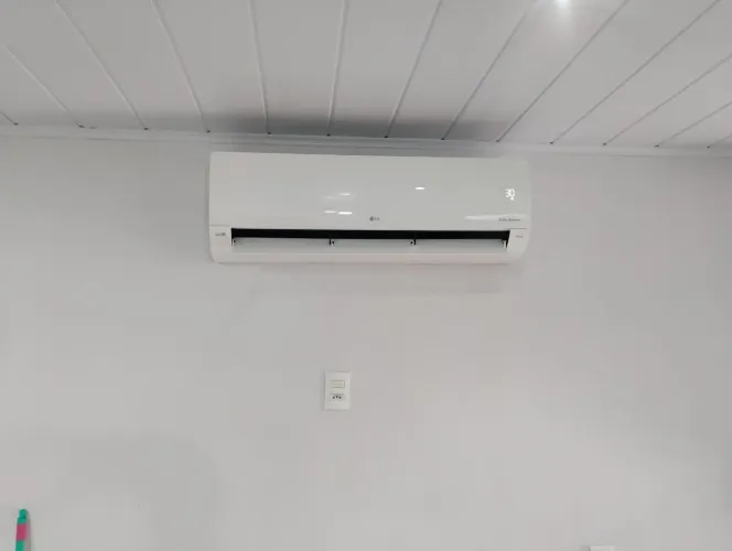 *INSTALADOR DE AR CONDICIONADO*