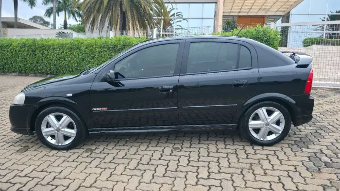 Chevrolet Astra GSI 2.0 16V 136cv Hatchback 5P 2005