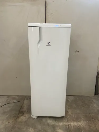Geladeira frost free - faço a entrega