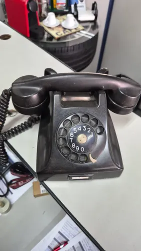 Telefone da década 60