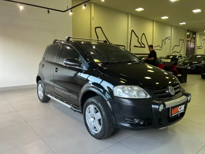 Volkswagen Crossfox 1.6 MI Total Flex 8V 5P 2008
