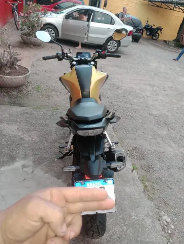 Vendo cb300F Ano: 2024/2024 valor: 25.900( *