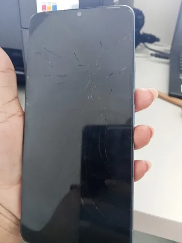 Celular Redmi 13c semi-novo
