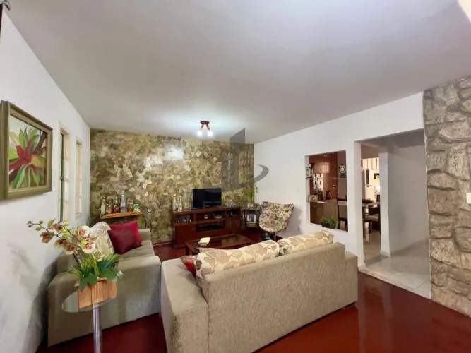 Excelente casa com 3 quartos à venda, 240 m² por R$ 490.000 - Goiabal - Barra Mansa - RJ
