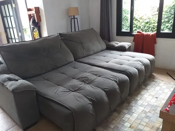 Sofá cama confortável em bom estado - Revestimento suede