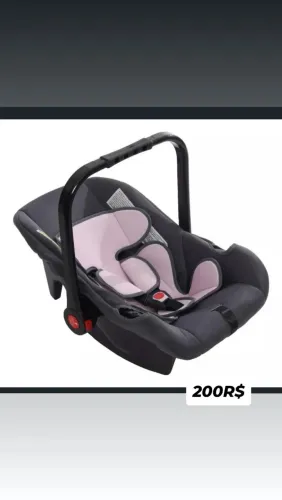 Bebê conforto.