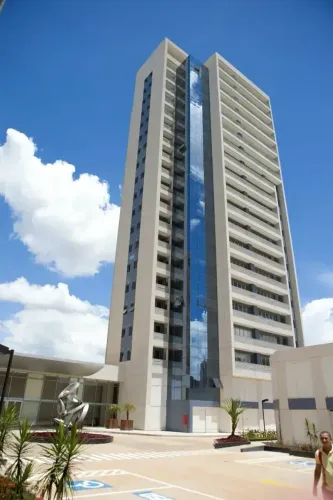 FLAT À VENDA - 39m² - MOBILIADO - POOL DE LOCAÇÃO