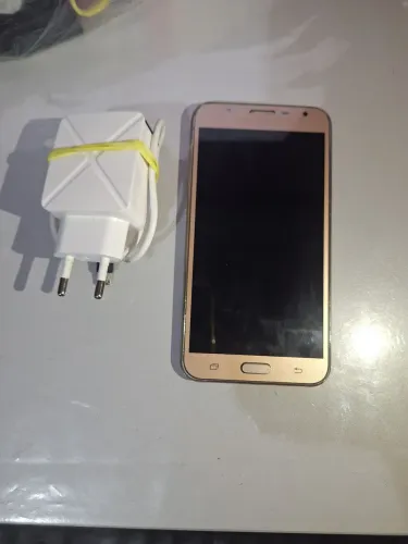 Celular J5