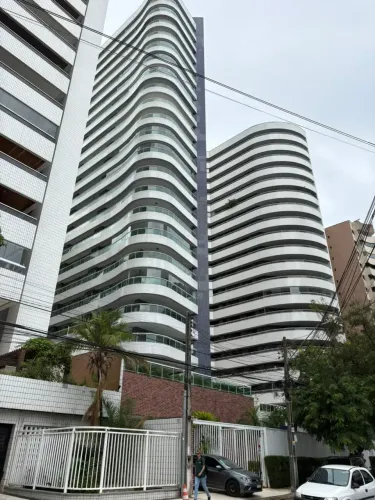 Imóvel para aluguel e venda com 300 metros quadrados com 4 quartos em Meireles - Fortaleza