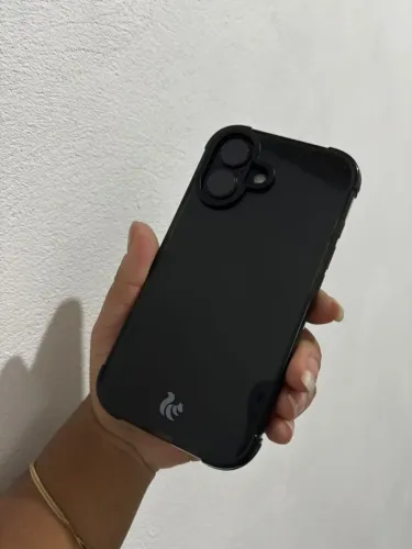 Capinha iPhone 16