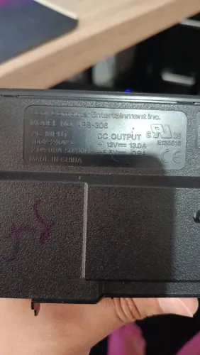 Fonte de PS3 slim APS-306