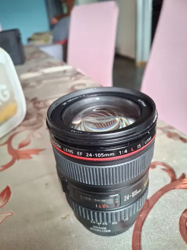 VENDO LENTE MODELO Canon EF 24-105mm f/4L IS USM (Versão I).