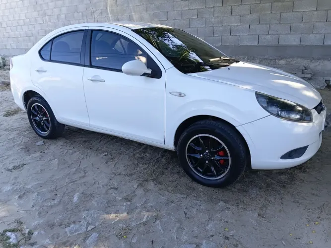 JAC J3 Turin Sedan 1.4 16V 4P Mec. 2013