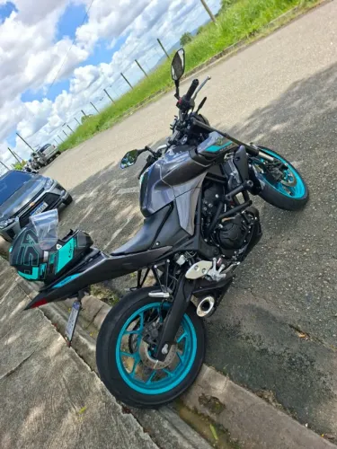 MT 03 Completa com acessórios 