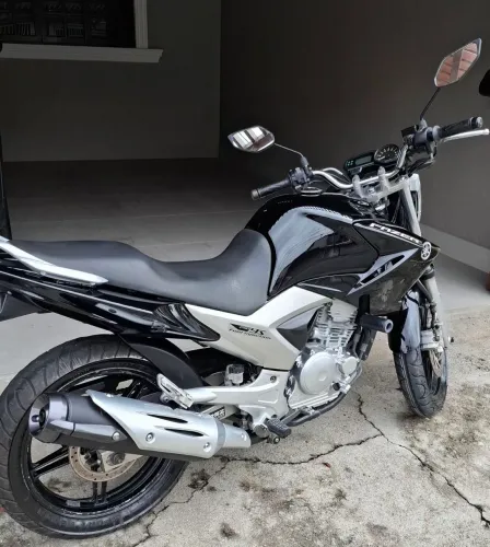 Fazer ys 250