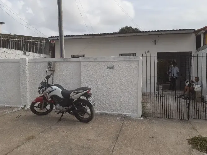 casa na vila popular pertinho da fabrica da TRID em Olinda.