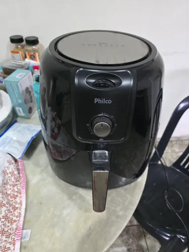 Air fryer Philco 8 litros jumbo pouco tem de uso está zerada