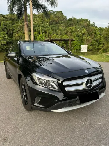 Mercedes-Benz GLA 200 Adv. 1.6/1.6 TB 16V Flex Aut. 2016