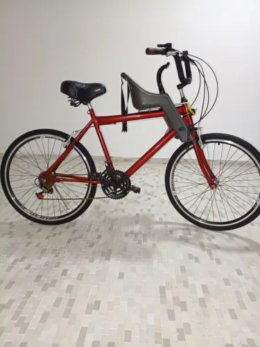 Bicicleta completa com cadeirinha de criança
